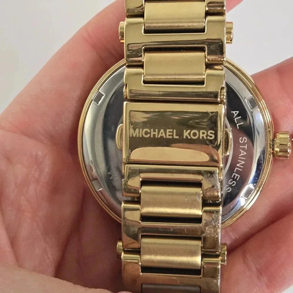 Michael Kors MK5867 Women's Stainless Steel Analog Gold Dial Watch BC879 - Picture 5 of 8